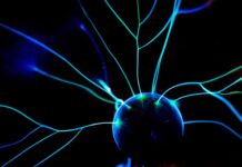 Mohou velké jazykové modely se současnou architekturou dosáhnout schopnosti uvažování?